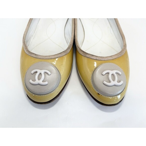 Chanel Ballet Flats Yellow Patent Leather w/ Large CC Logo Y2K Sz EU 34.5 4.5 - Picture 6 of 16